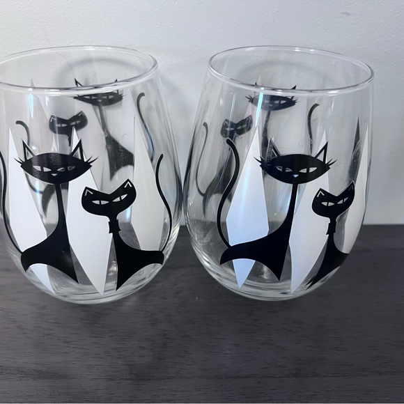 Black Cat Design Stemless Retro Wine Glasses - Picture 2 of 6